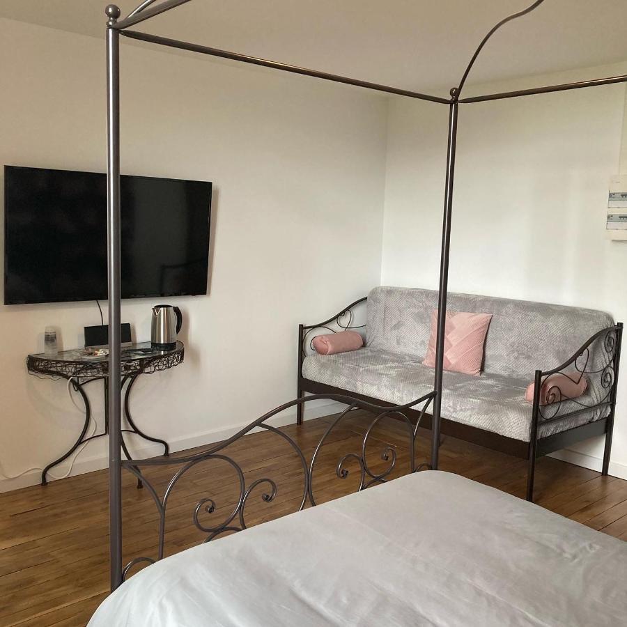 Chateau De La Bouchatte Chambre Les Roses Chazemais Экстерьер фото